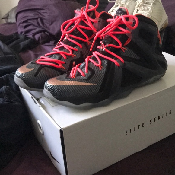 LEBRON XII Elite - Picture 1 of 2